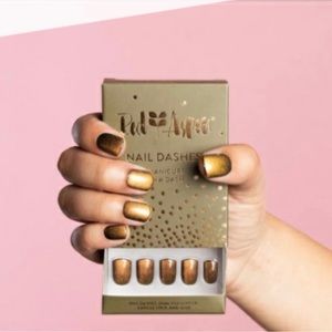 Red aspen nail dashes moonshot Kyra